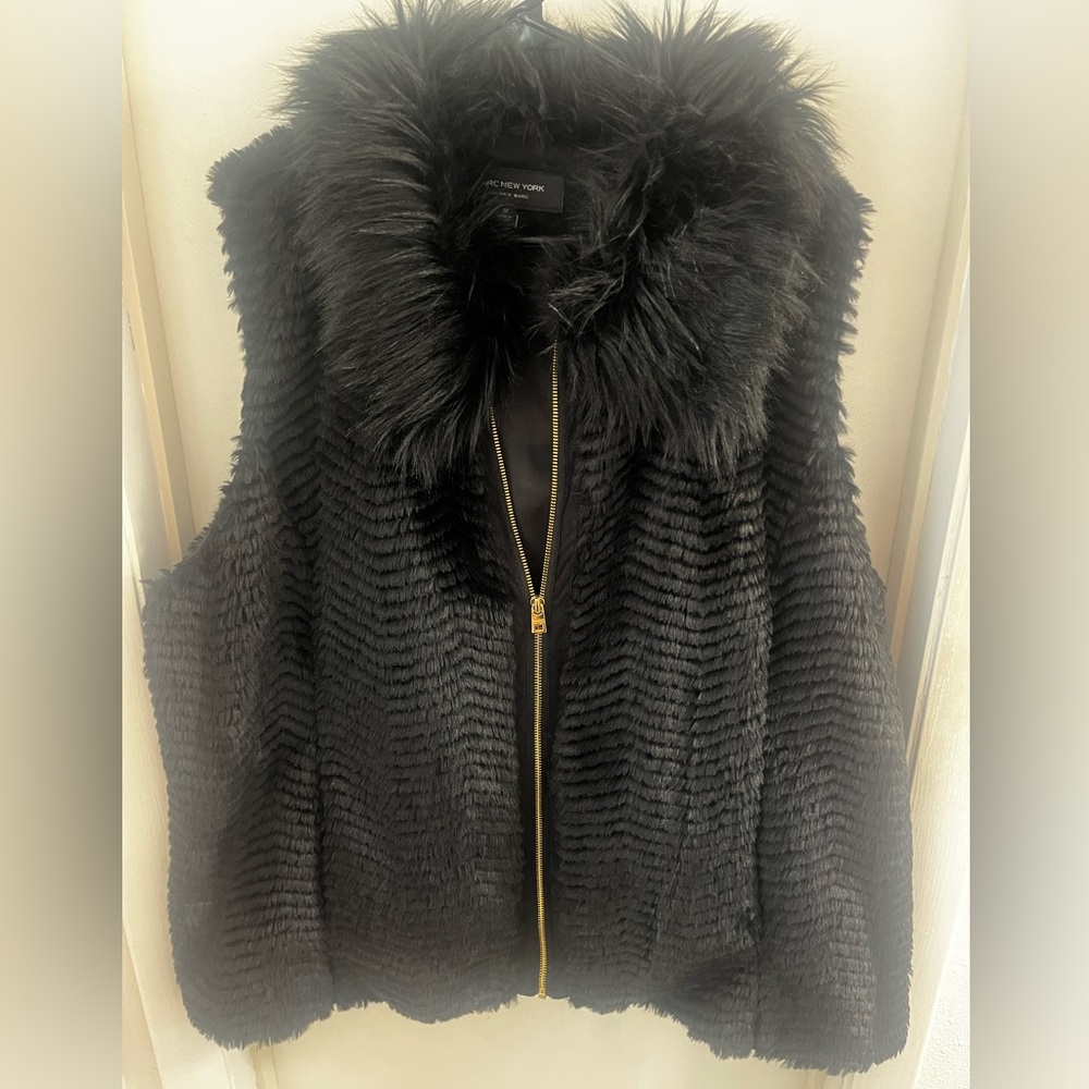 Marc New York Black Teddy vest